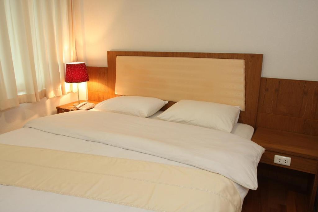 Sun City Hotel Bangkok Kamer foto