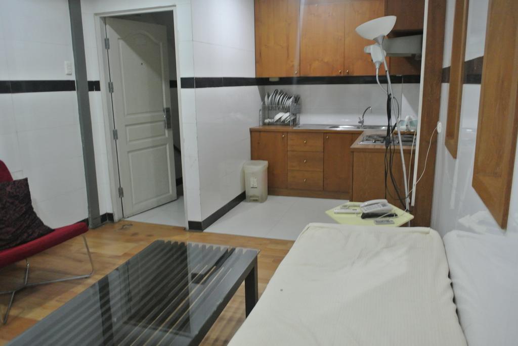 Sun City Hotel Bangkok Kamer foto